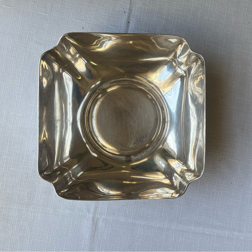 Reed & Barton Silverplate Square
Bowl Pattern 107